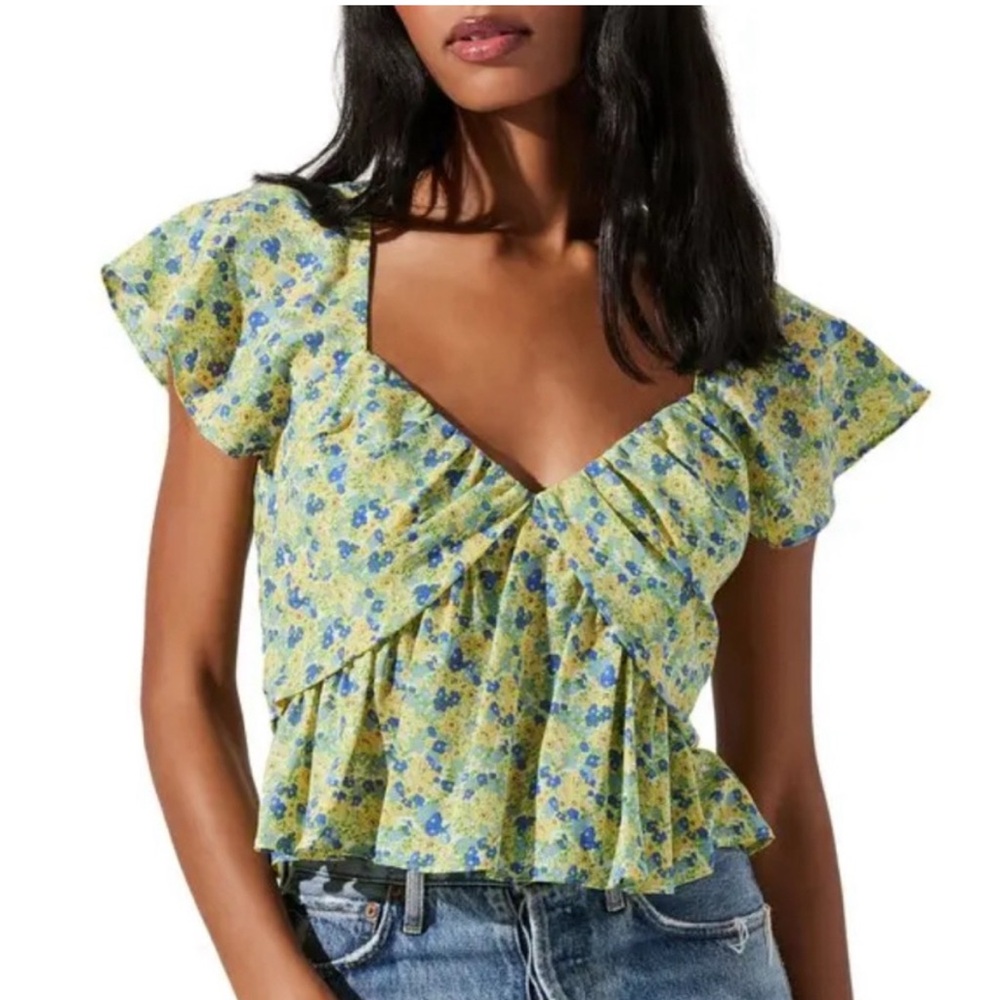 Astr Yellow & Blue Floral Ruffle Tie-Front Blouse
